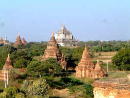 bagan_site 4 065.jpg (54270 bytes)