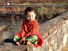 fort_child.jpg (77424 bytes)